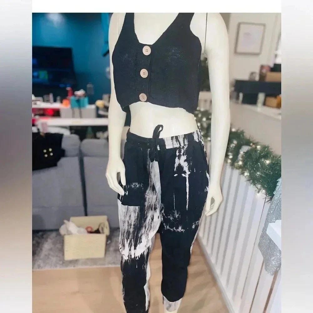 FATE TYE DYE RELAXED FIT JOGGERS WITH ELASTIC WAIST AND POCKETS SIZE M